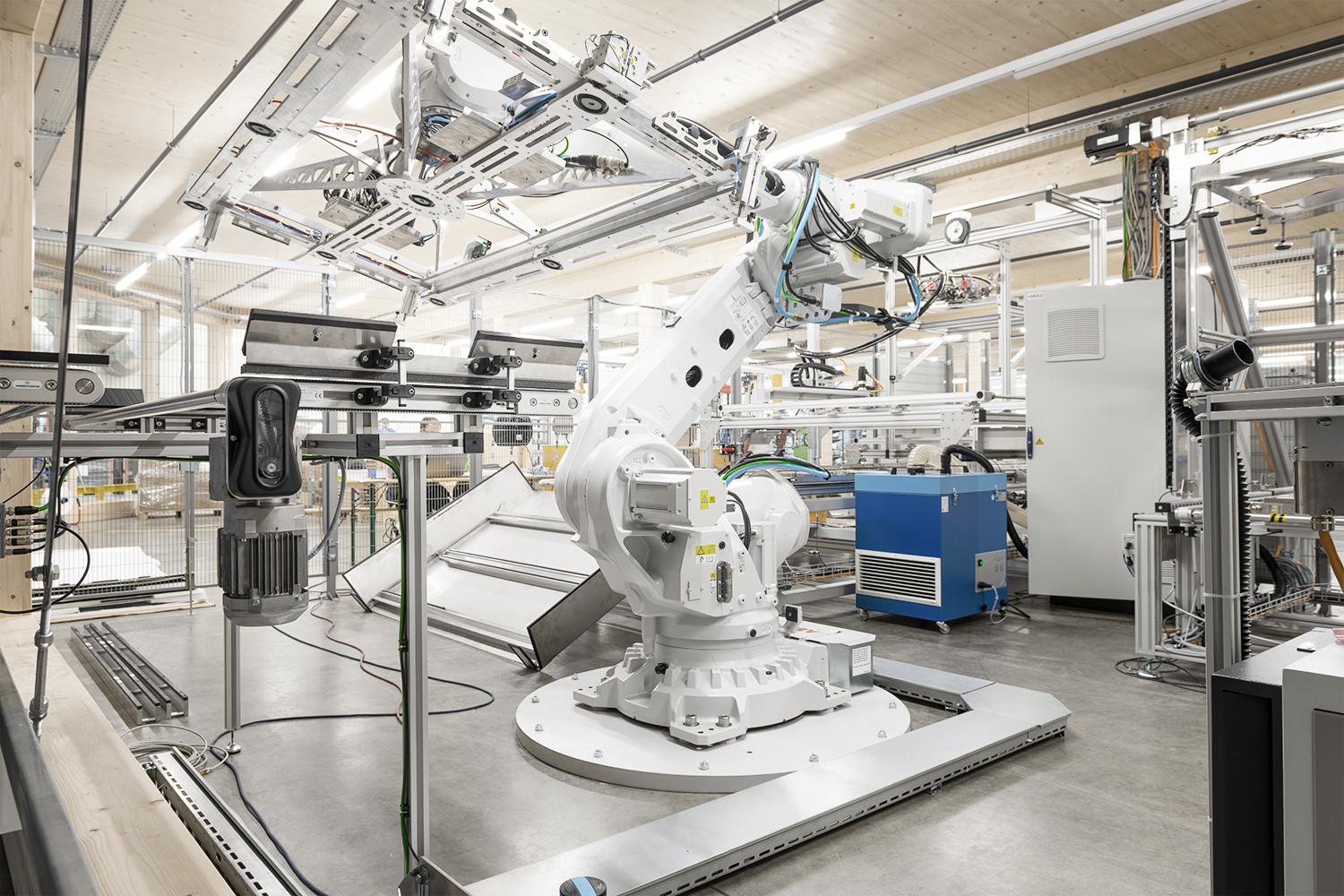 ABB Roboter bei dhp-technology AG
